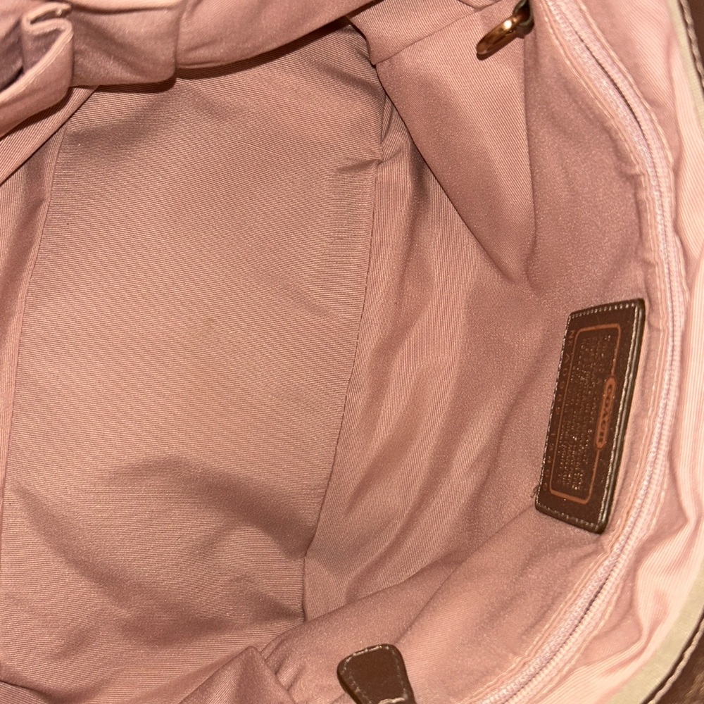 Coach Shimmering Bronze Leather Shoulder Bag🥳🥳❌❌ - Picture 6 of 6